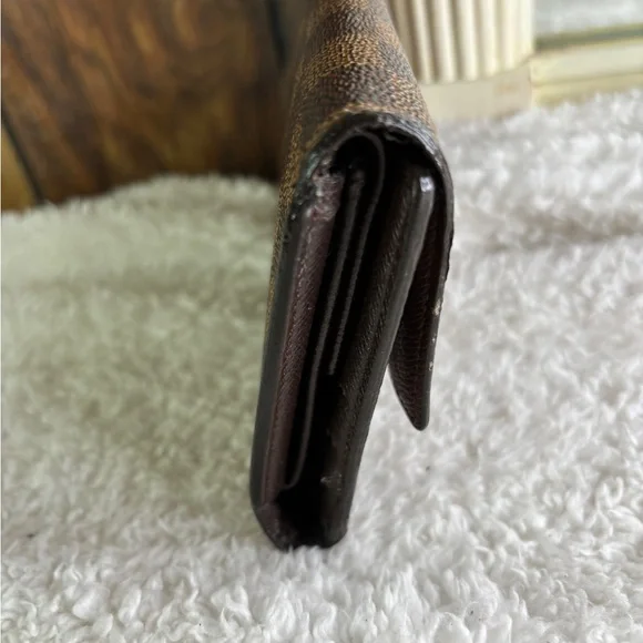 Louis Vuitton International Long Damier Bifold Check Book Wallet - Picture 4 of 11